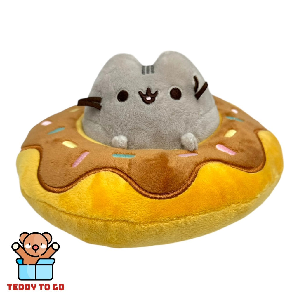 Pusheen the Cat in Chocolade Donut knuffel voorkant